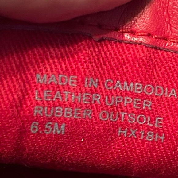 Michael Kors slip ons Size 6.5 - Picture 6 of 6